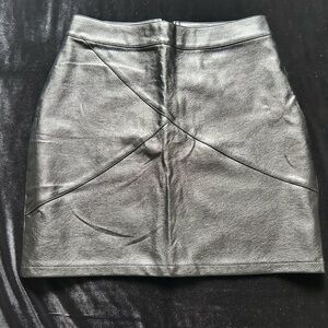 Chic Faux Leather Skirt